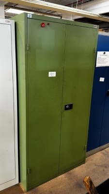 1 Metallwerkzeugschrank